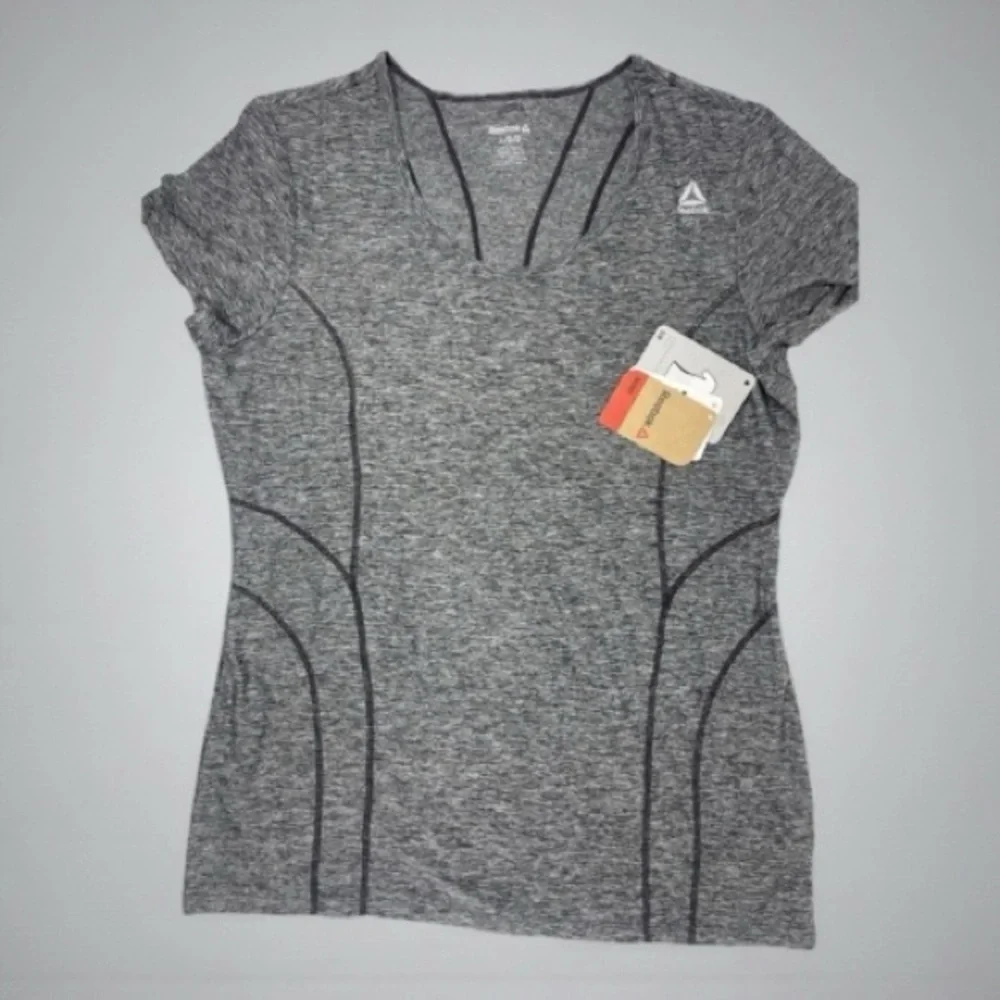 Reebok Women's Heathered Gray Short Sleeve Tee (Slim) - Picture 4 of 5